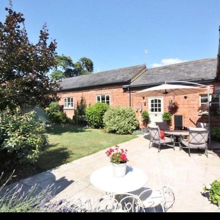 Stunning Barn Private Hot Tub Malvern & Worcester Sleeps 6 Luaran gambar
